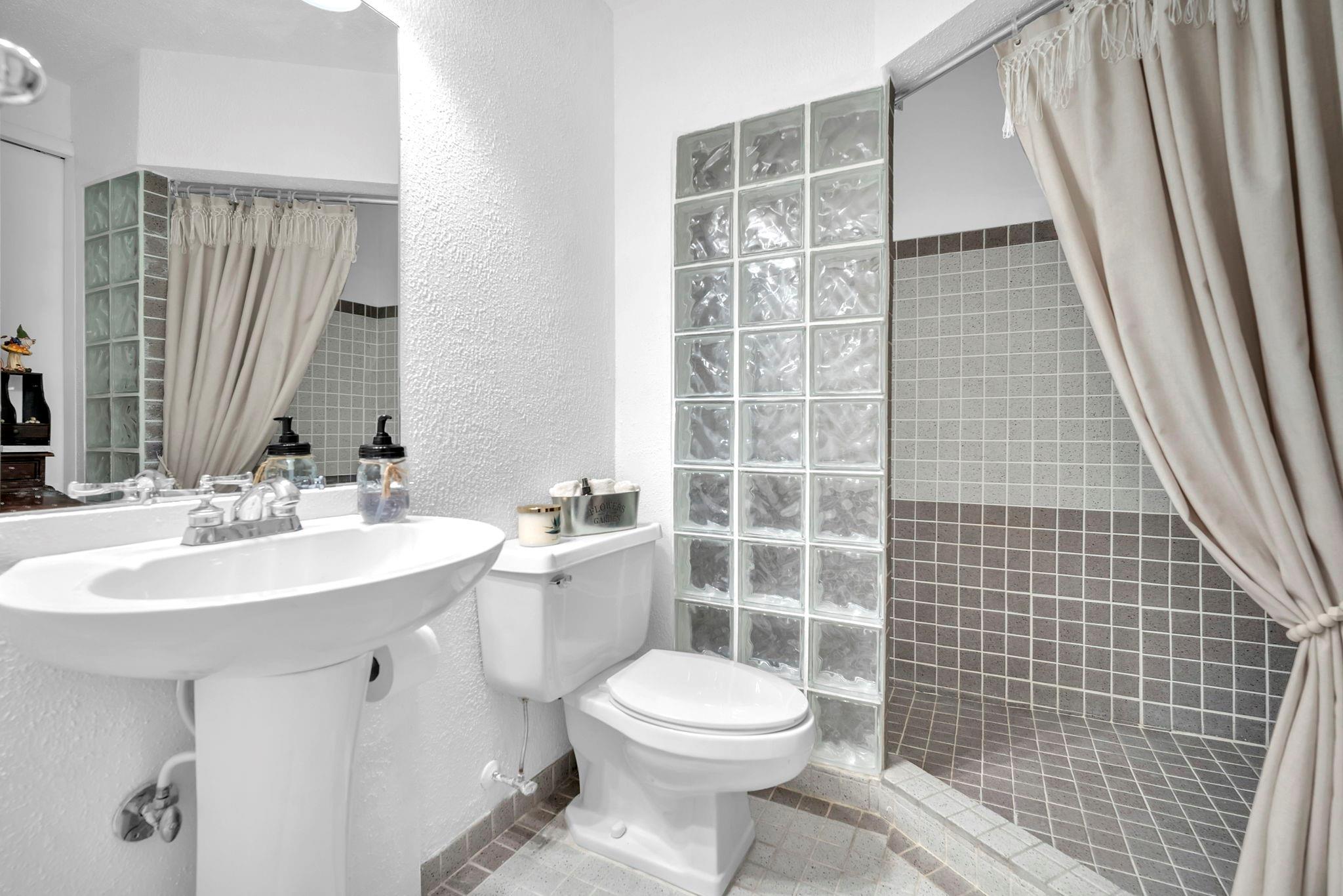 Westview Condominium 5 - Residential
