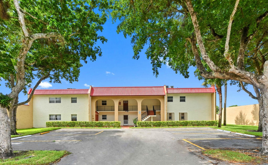 Photo of 198 Lake Frances Drive #198, West Palm Beach, FL 33411 (MLS # B26067130)