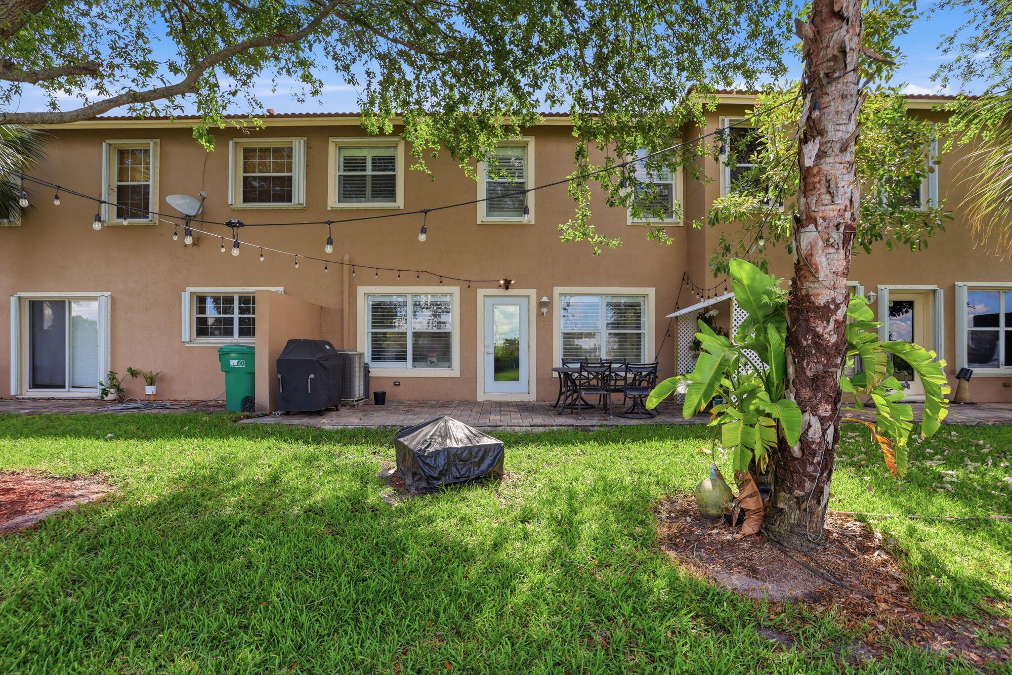 VERONA PALMS - Residential