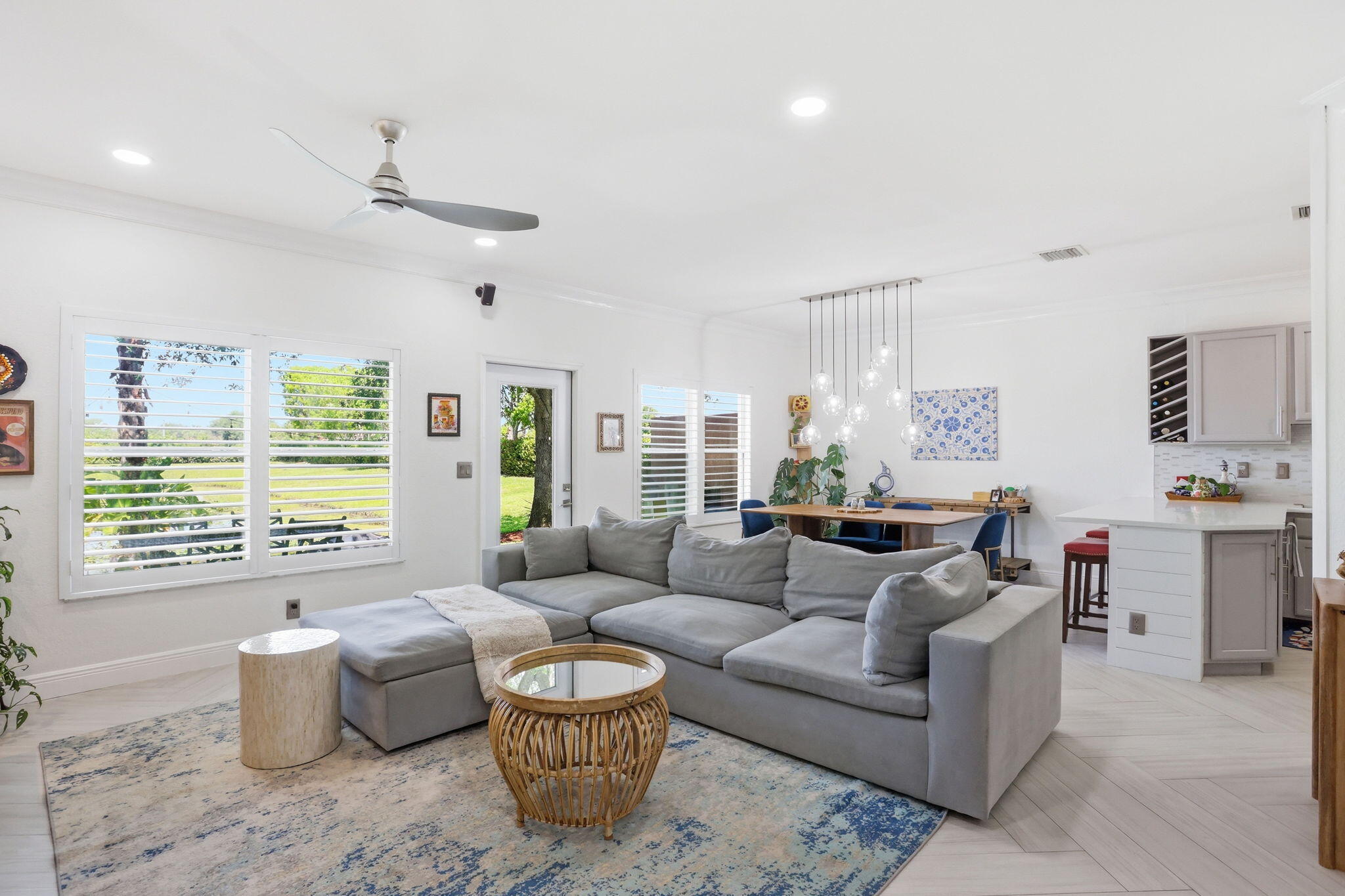 VERONA PALMS - Residential