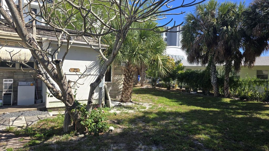 Photo of 231 NE 20th Avenue, Pompano Beach, FL 33060 (MLS # B26003861)