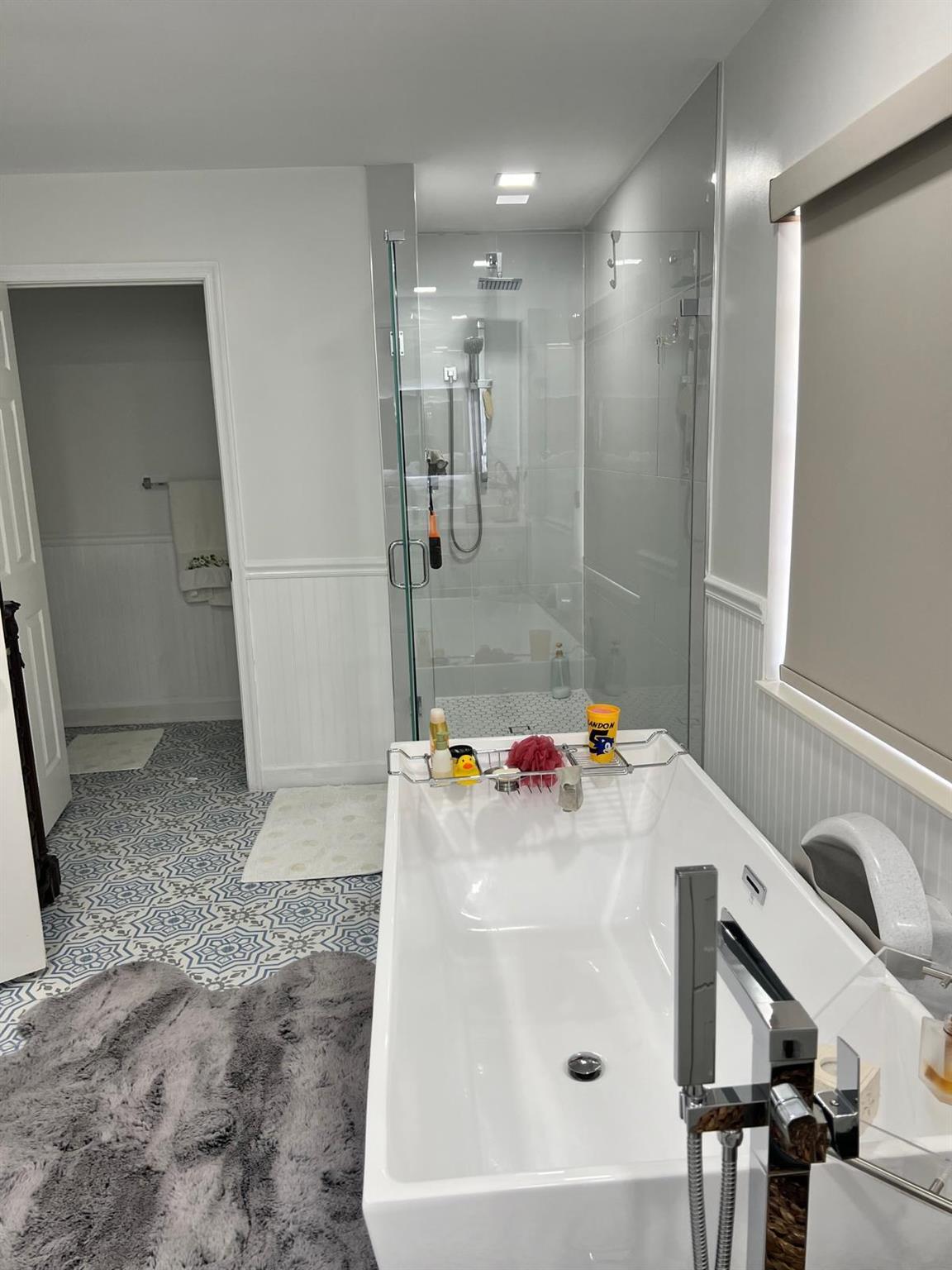 BOCA CHASE TR 9 E - Residential Lease