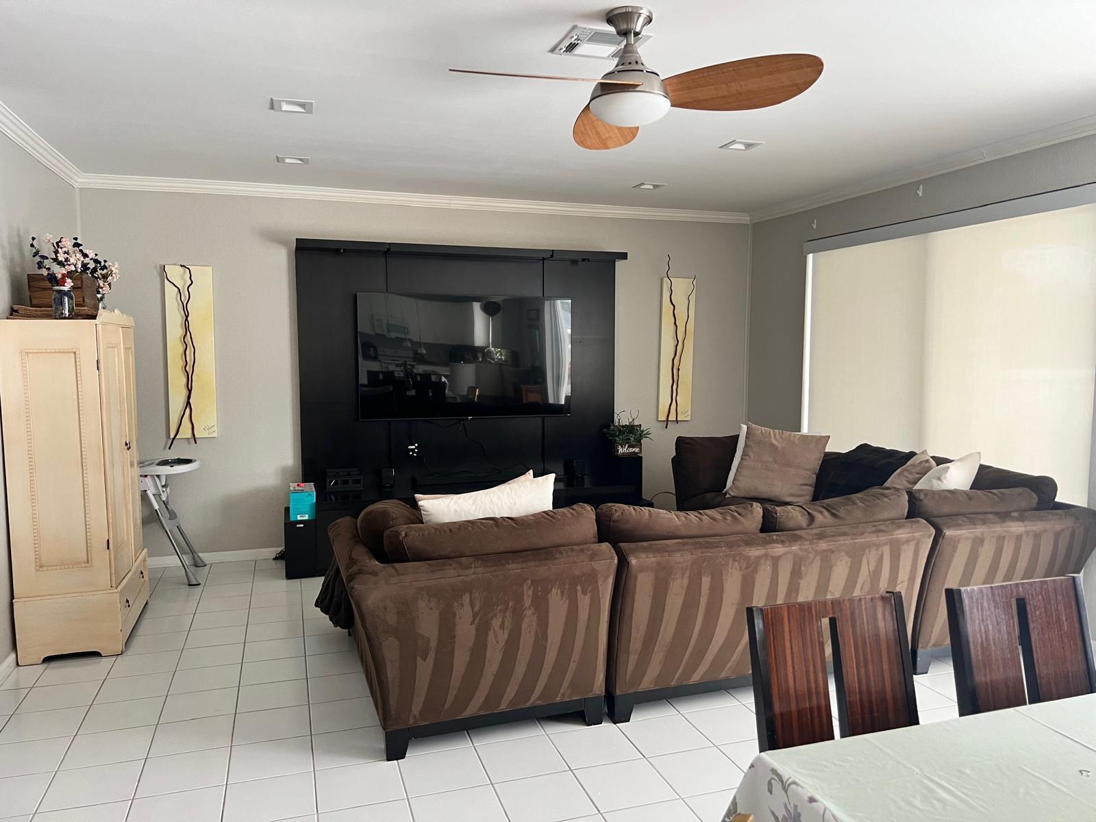 BOCA CHASE TR 9 E - Residential Lease