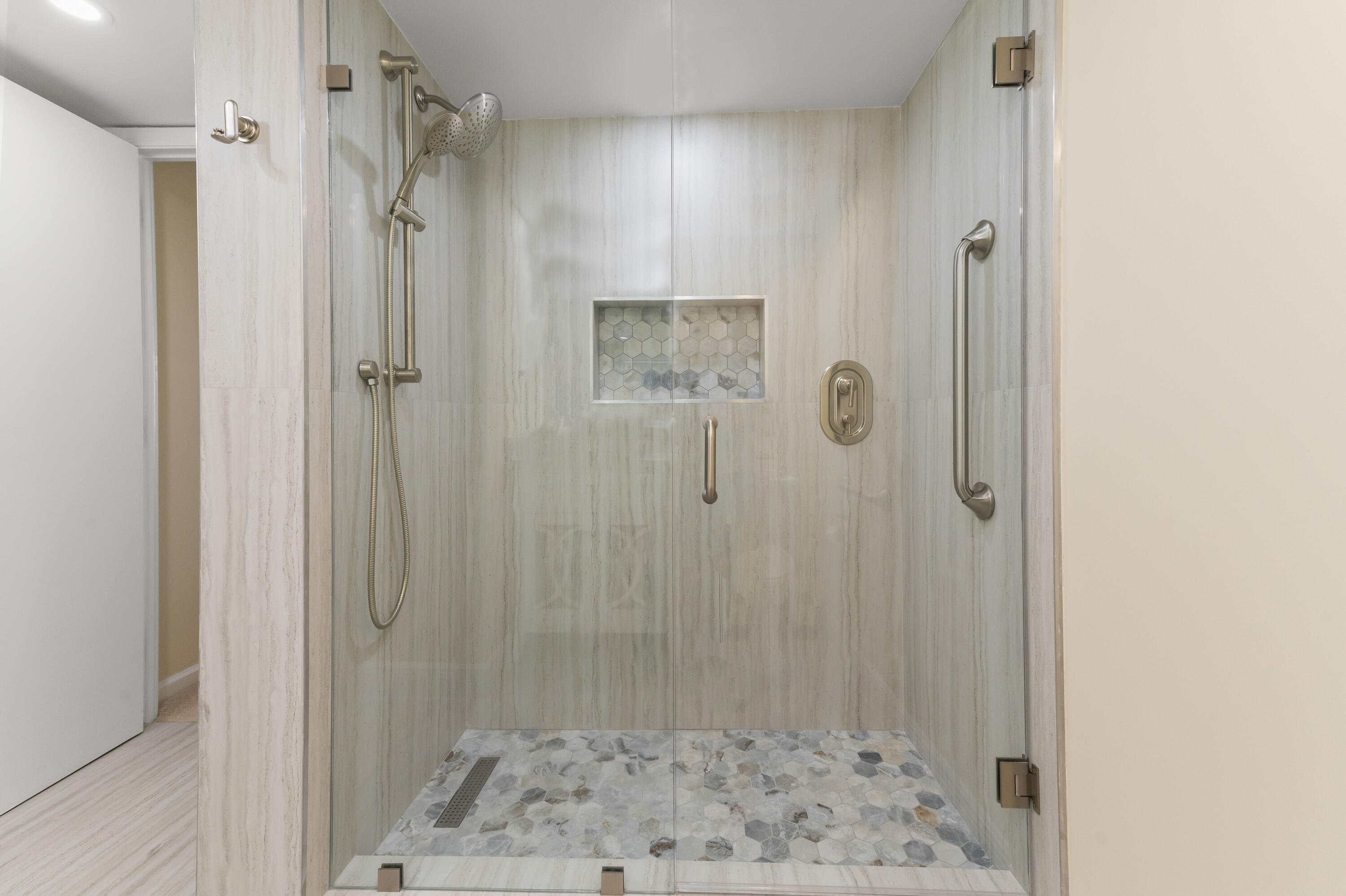THIRTY SIX HUNDRED OCEAN CONDO - Residential