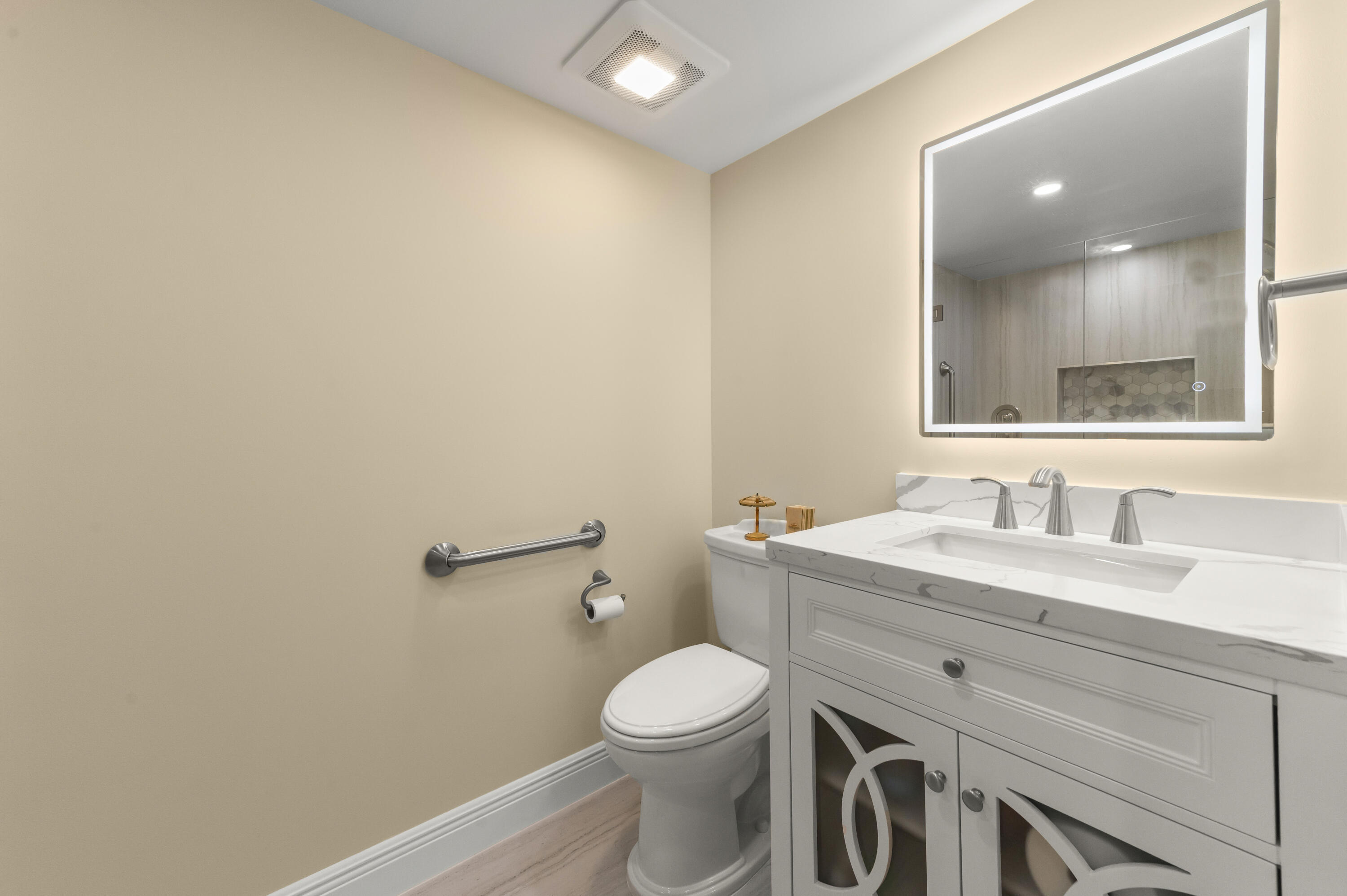 THIRTY SIX HUNDRED OCEAN CONDO - Residential