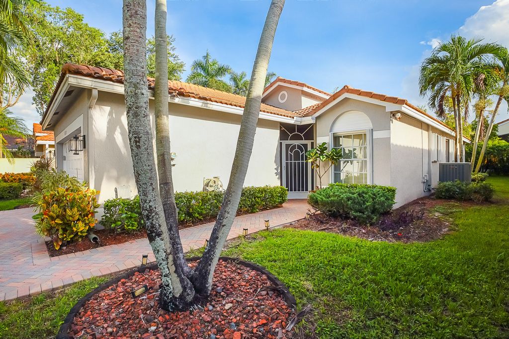 Photo of 9658 Cherry Blossom Court, Boynton Beach, FL 33437 (MLS # R11135038)