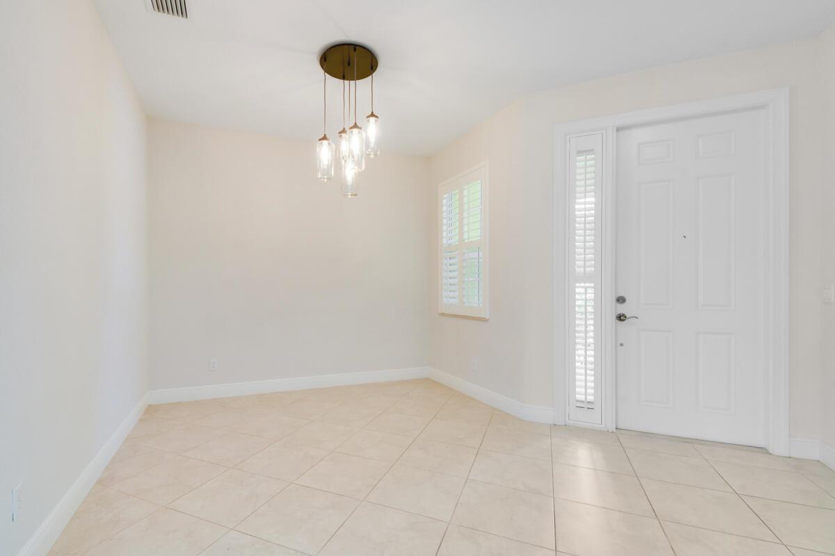 PALOMA - Residential Lease