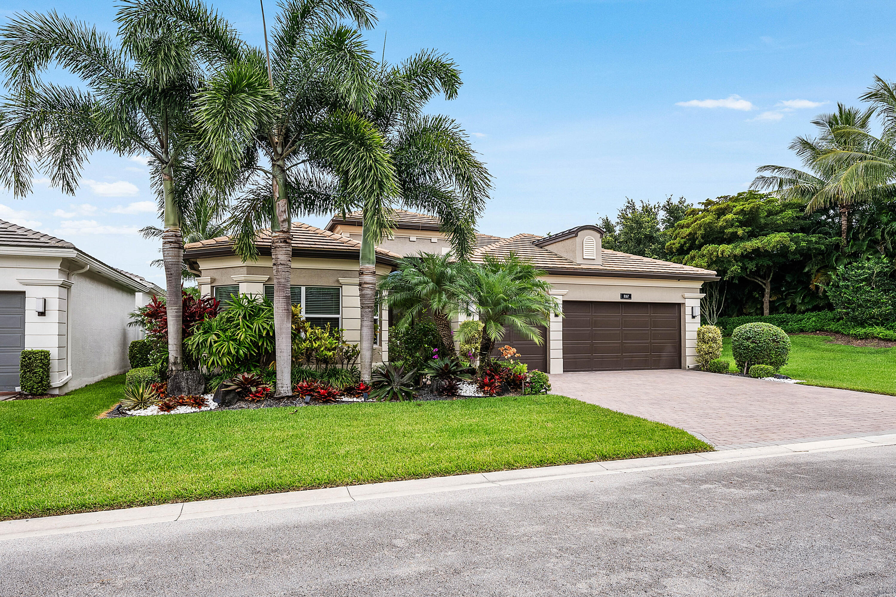 8167 Majestic Mountain Drive