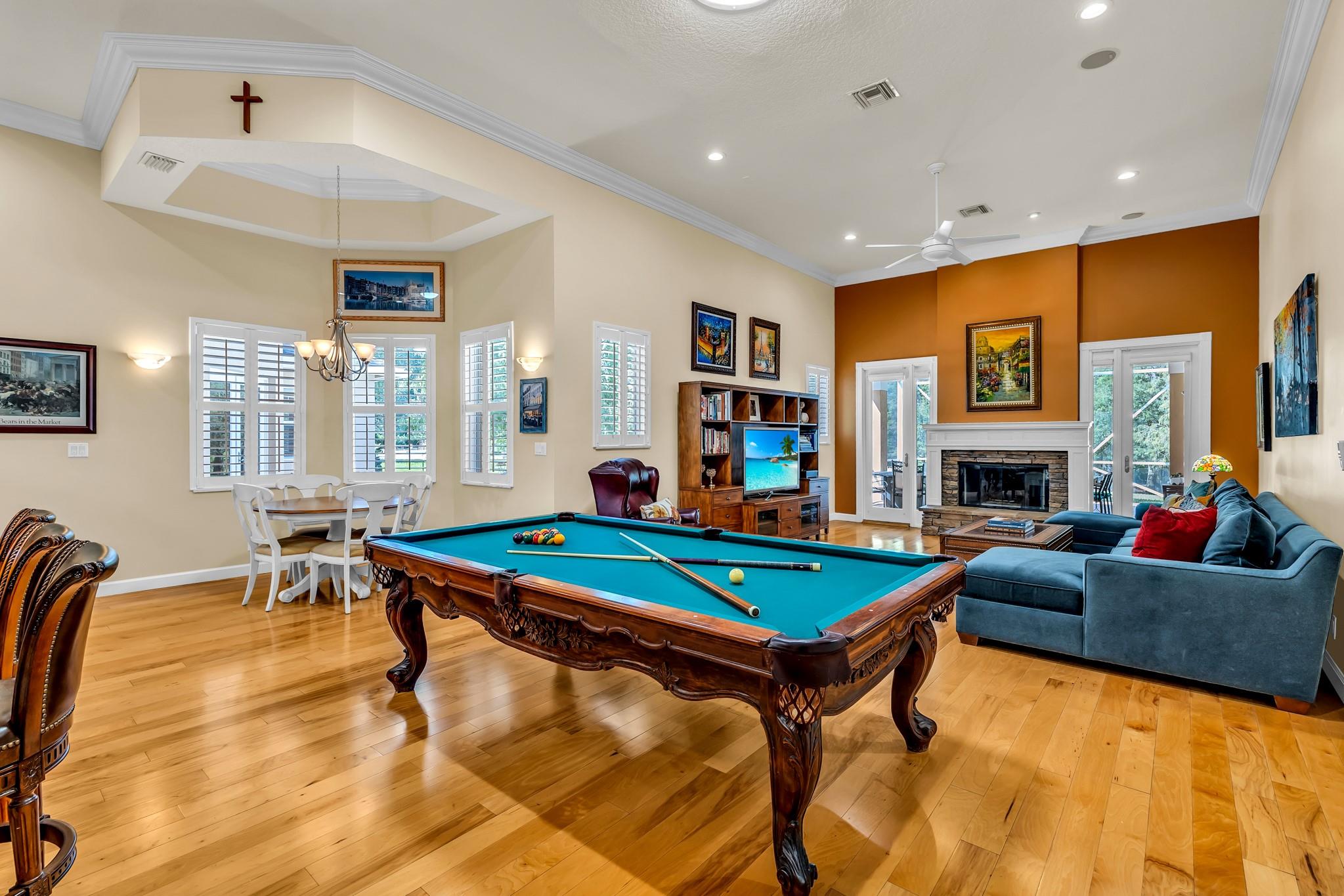 PINE TREE ESTATES - Residential