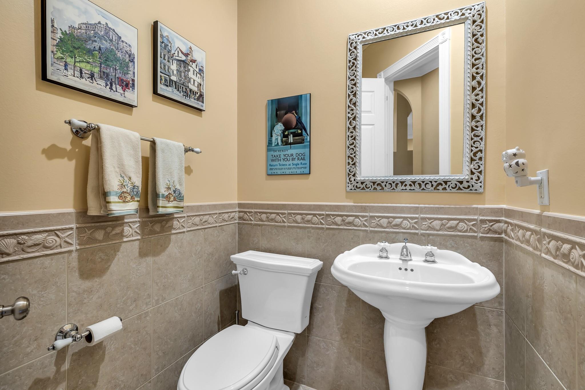 PINE TREE ESTATES - Residential