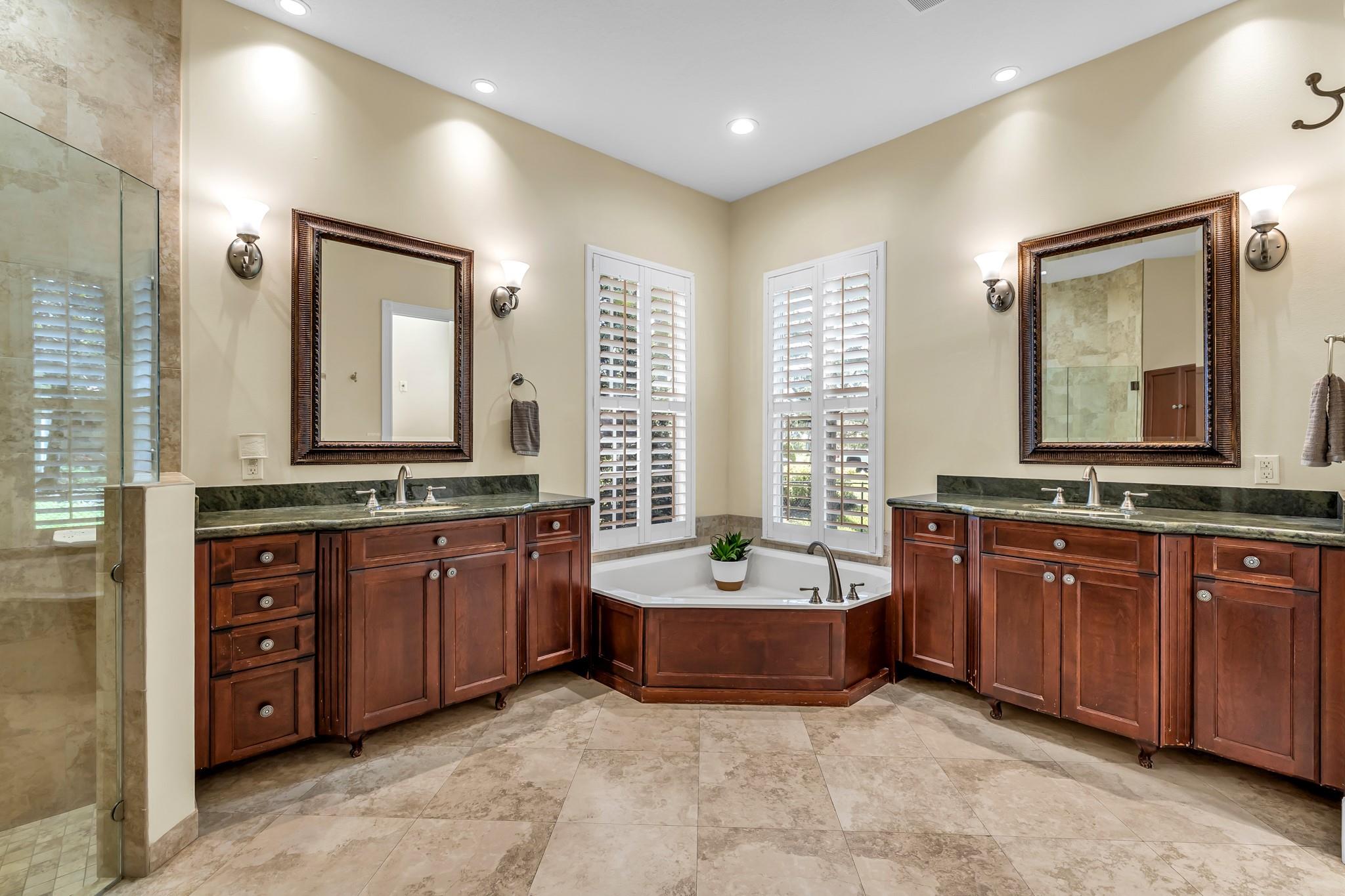 PINE TREE ESTATES - Residential