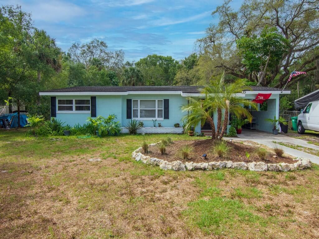 Photo of 2629 Rainbow Drive, Fort Pierce, FL 34981 (MLS # R10880579)