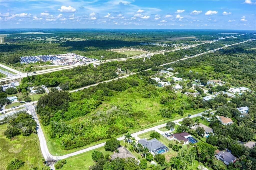 METES AND BOUNDS - Land