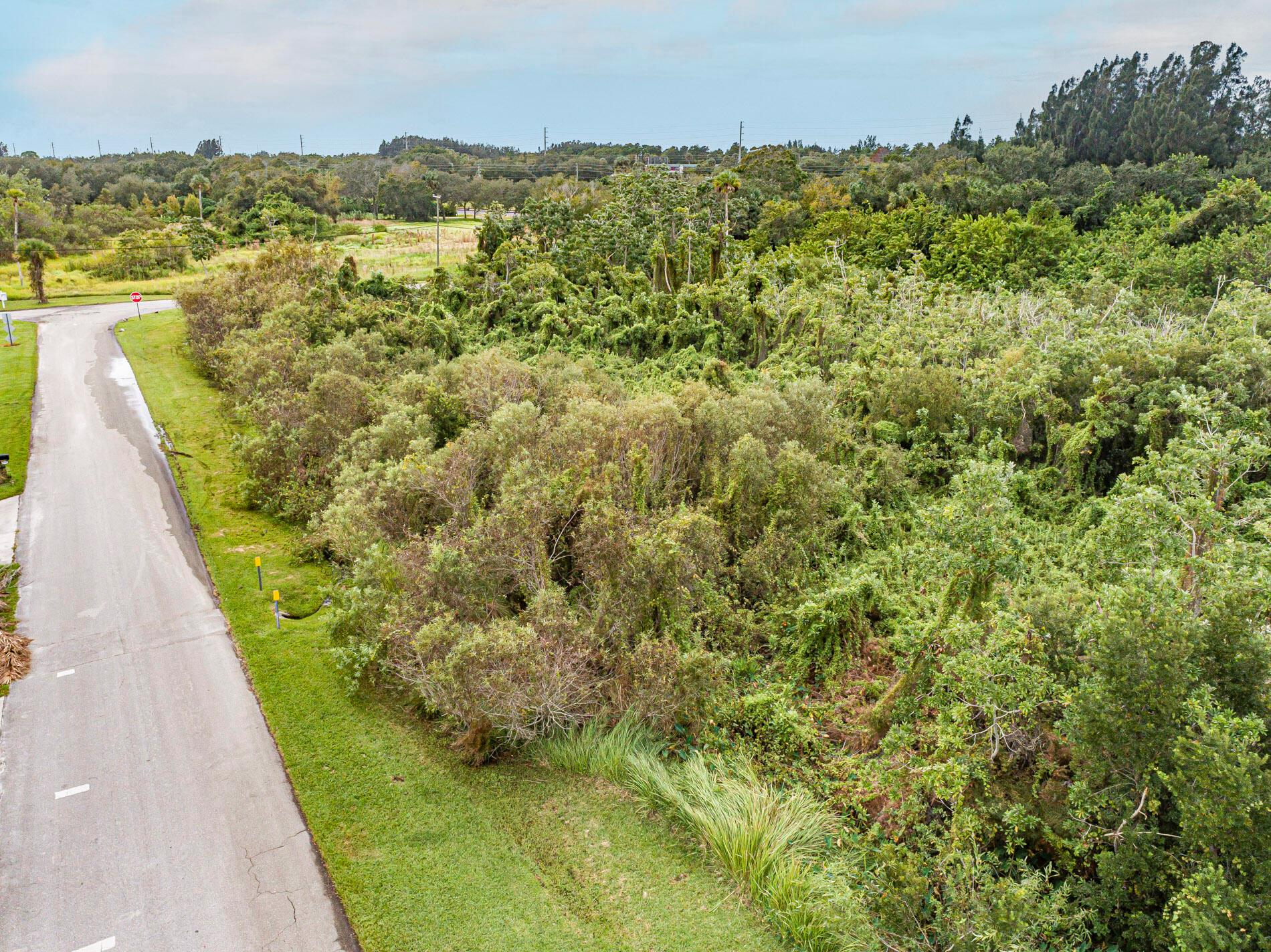 METES AND BOUNDS - Land