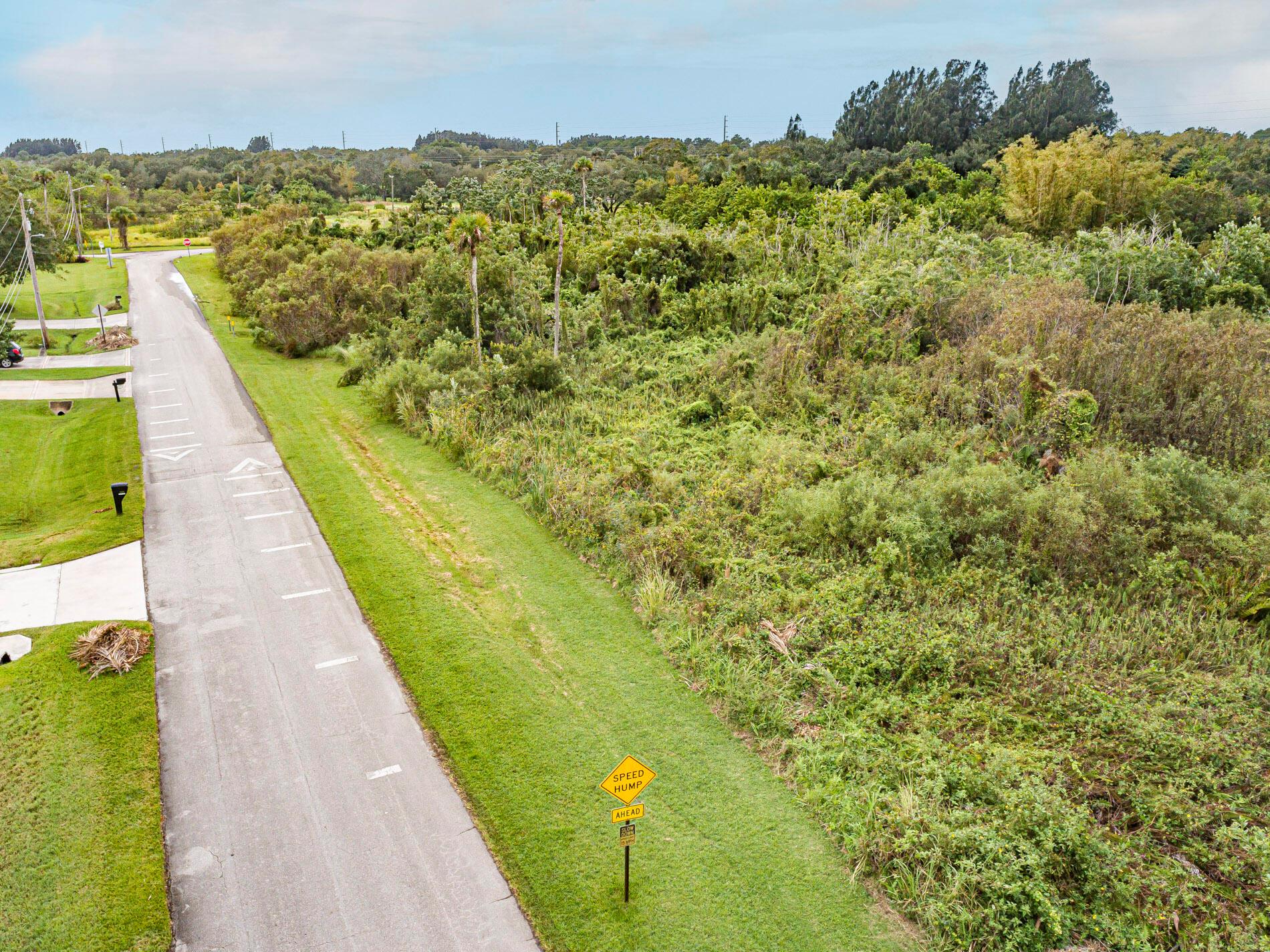 METES AND BOUNDS - Land