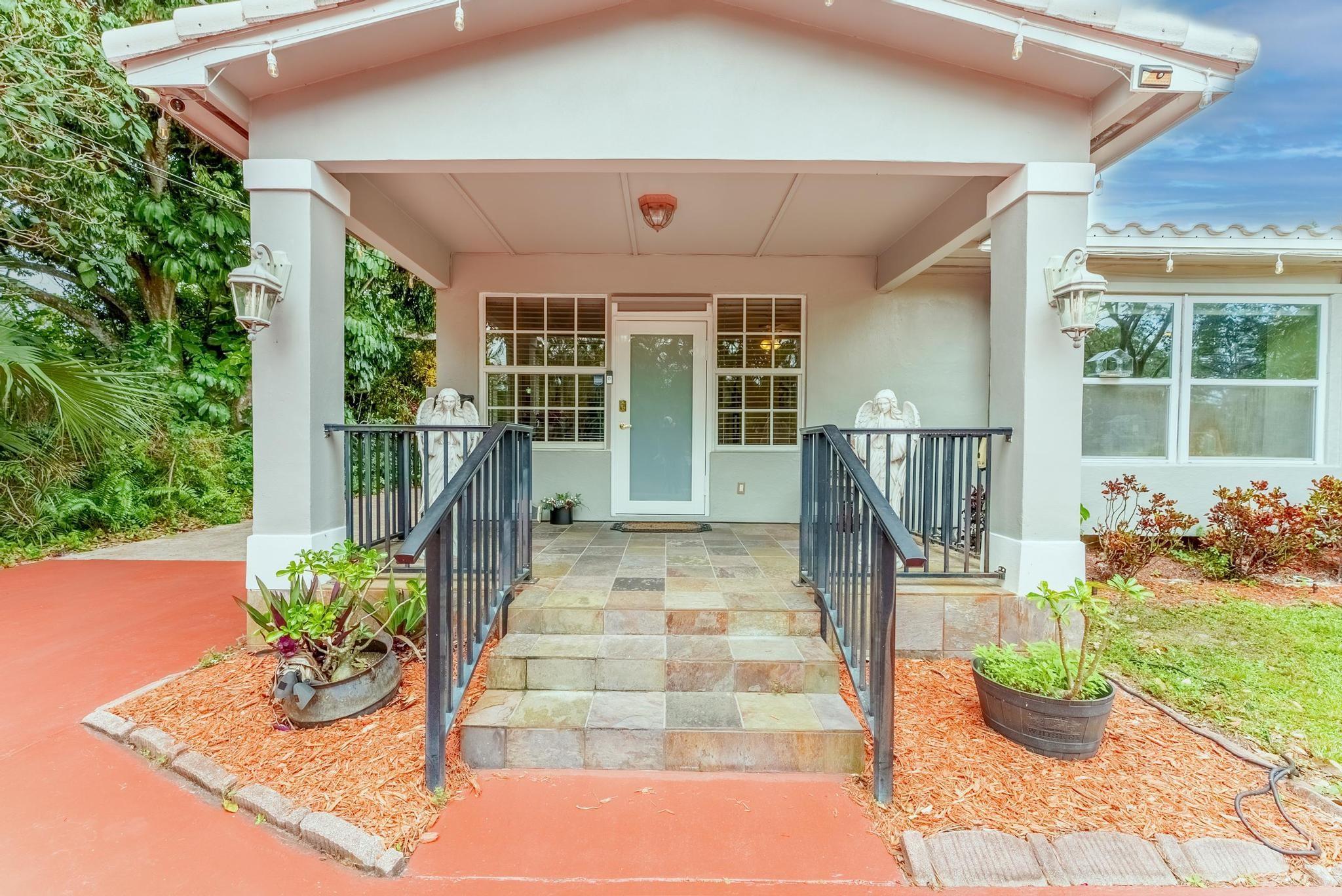 PLANTATION - Residential