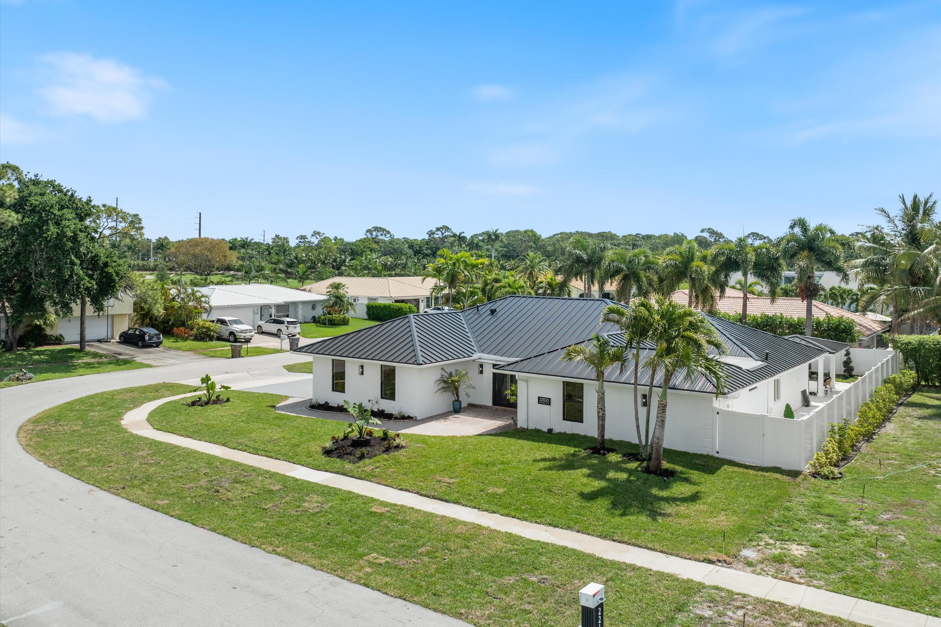 22100 Serenata Circle W