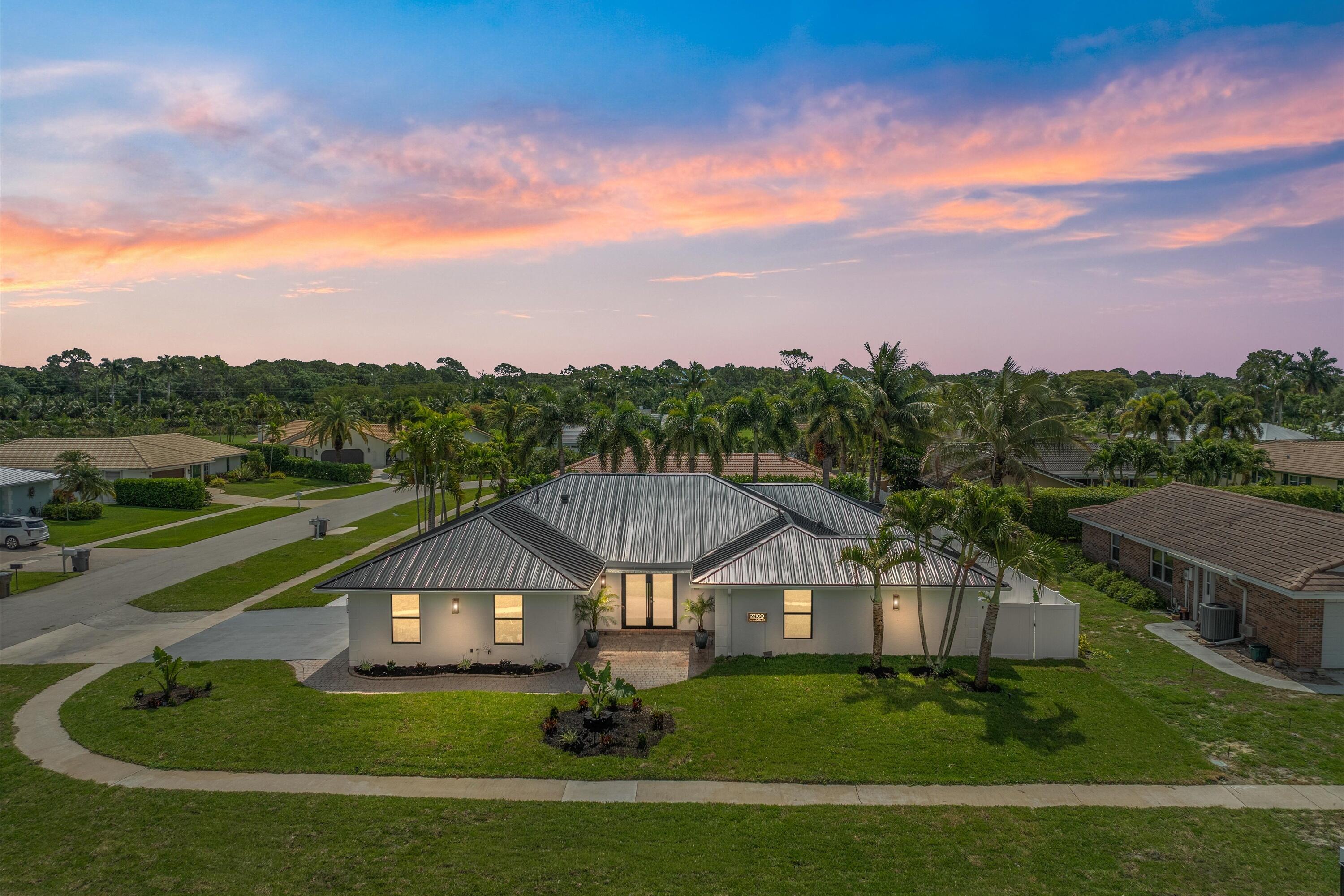 22100 Serenata Circle W