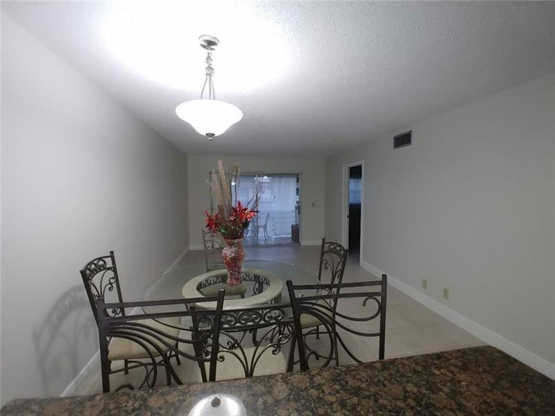 SANDALFOOT BLVD - Residential