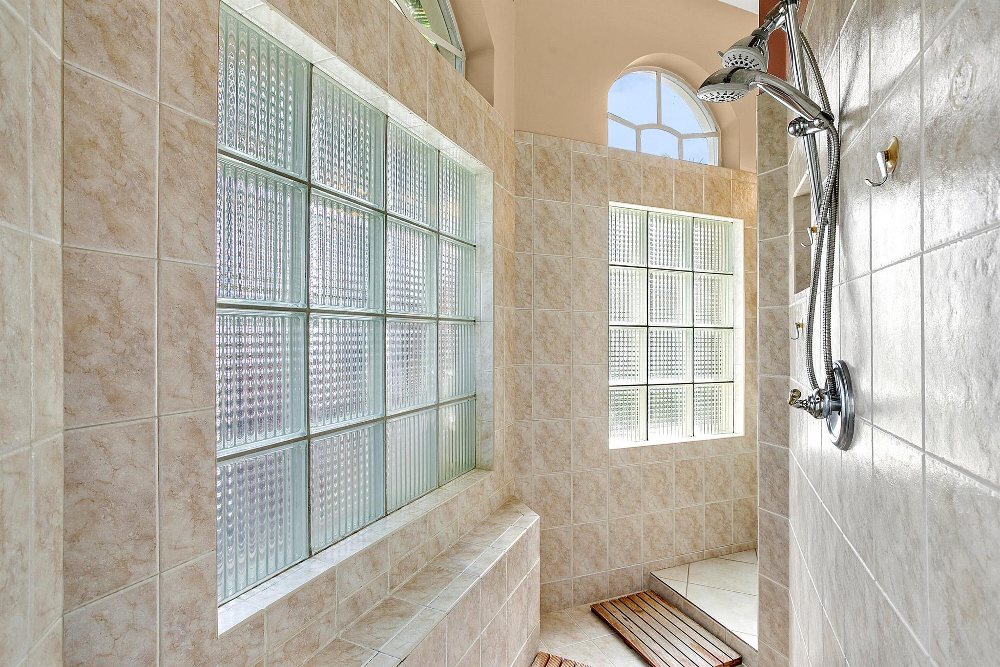 MADISON GREEN 1 - Residential