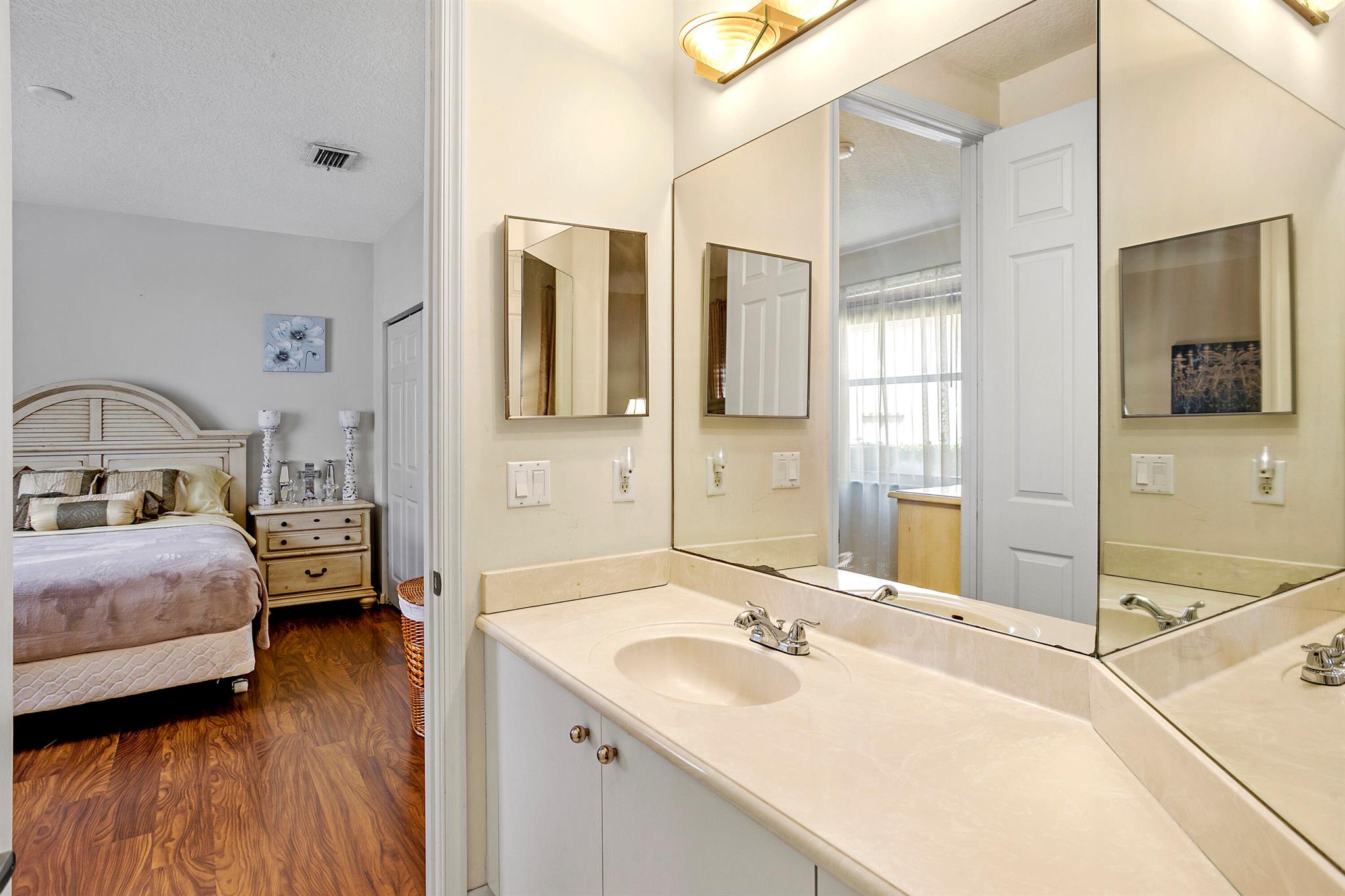 MADISON GREEN 1 - Residential