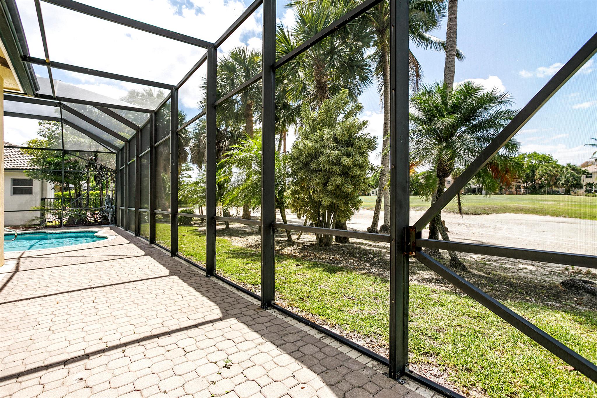 MADISON GREEN 1 - Residential