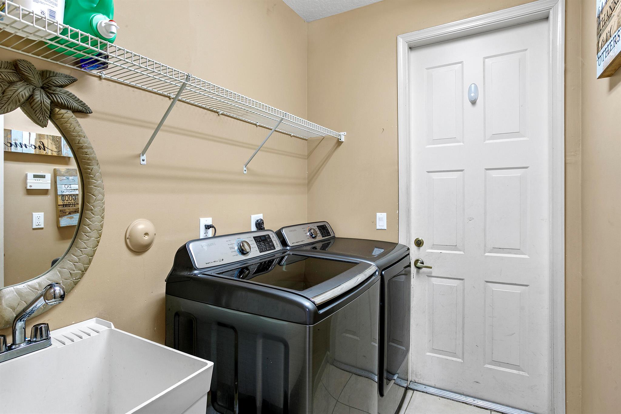 MADISON GREEN 1 - Residential