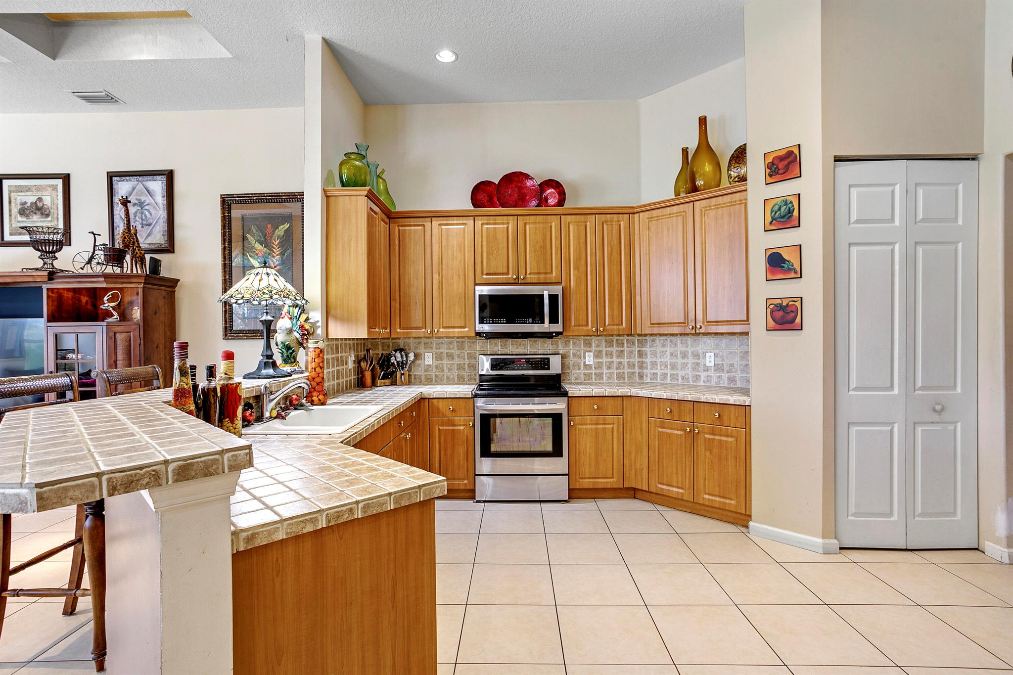 MADISON GREEN 1 - Residential