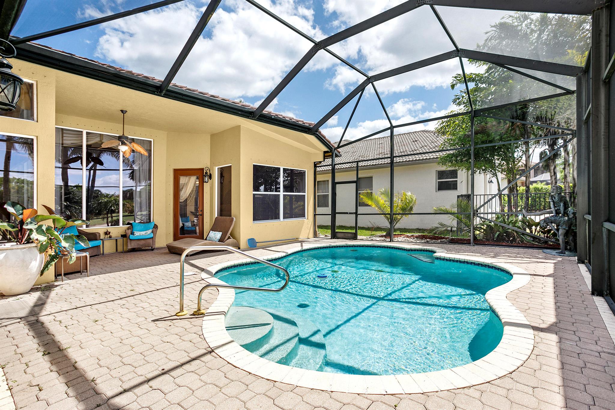 MADISON GREEN 1 - Residential