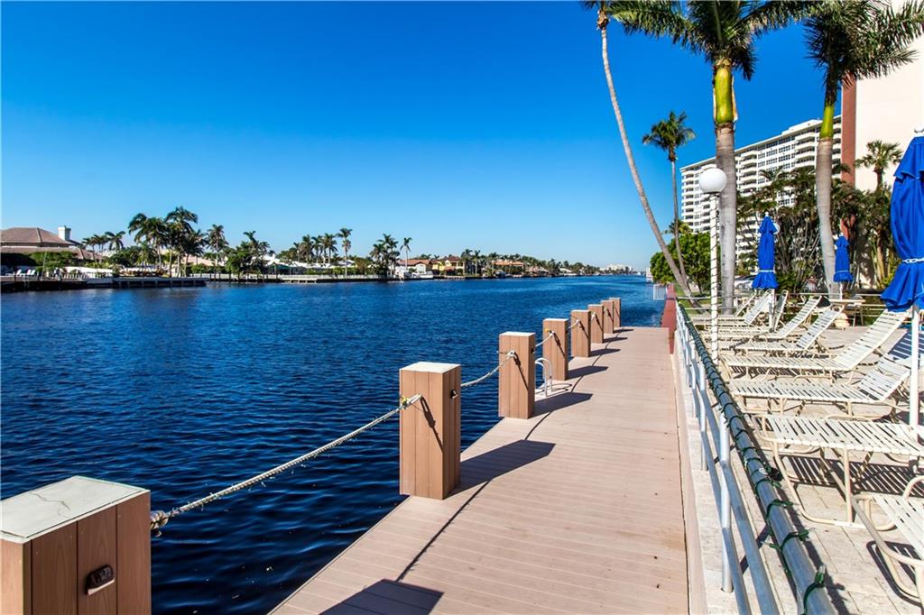 Coral Ridge Towers - Residential