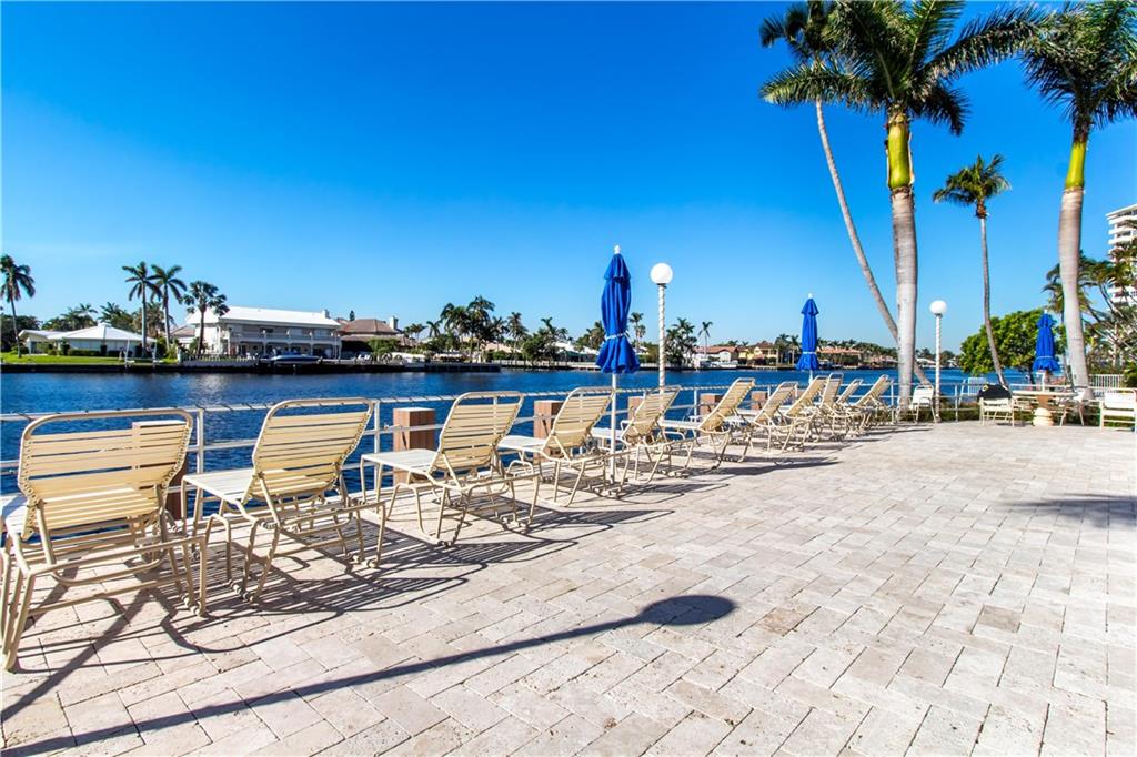 Coral Ridge Towers - Residential