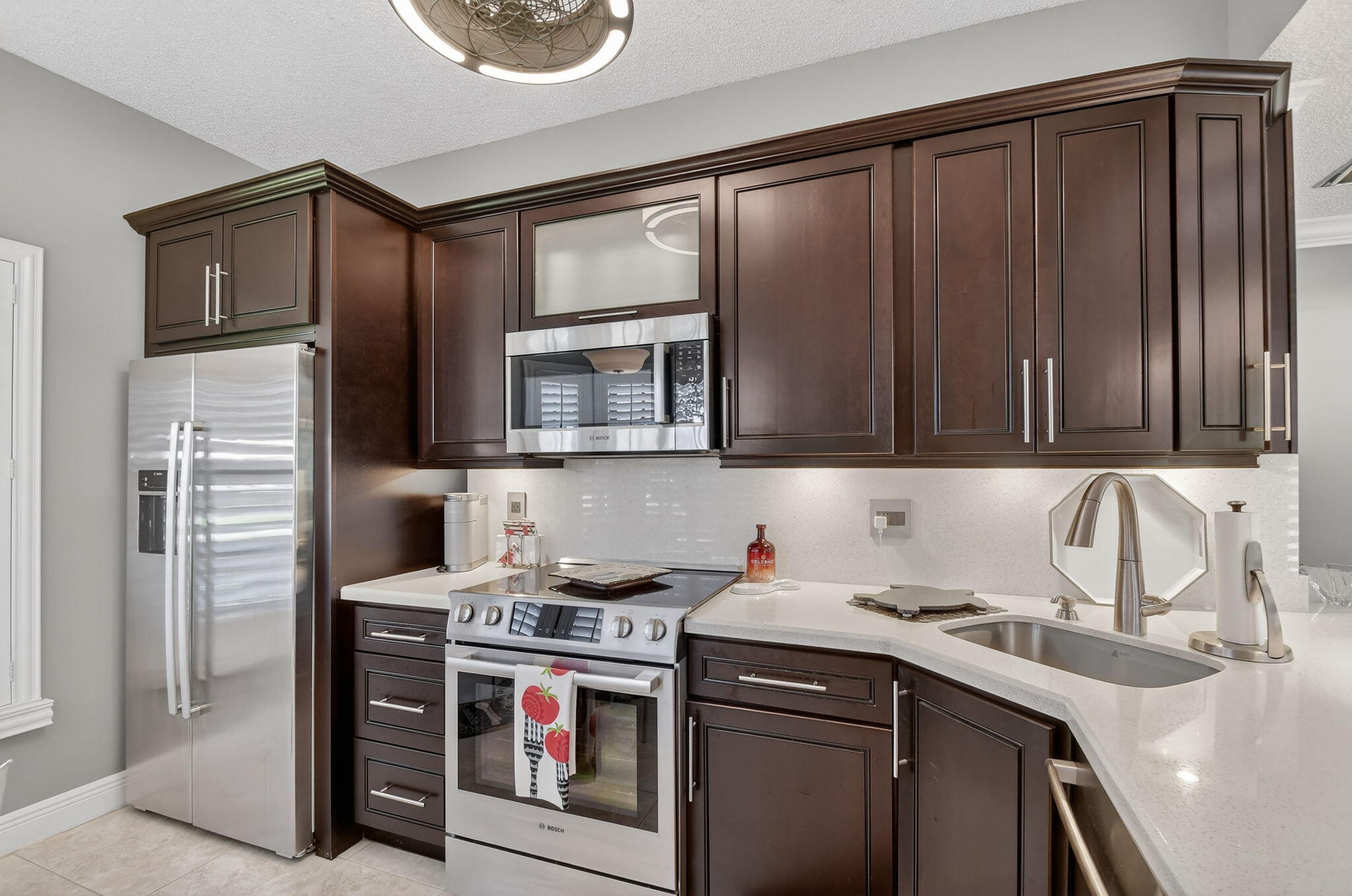 LEXINGTON CLUB VILLAS CONDO - Residential