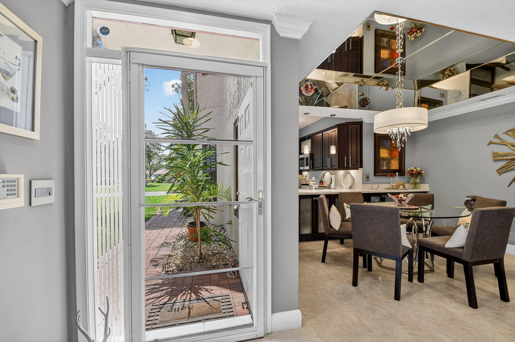 LEXINGTON CLUB VILLAS CONDO - Residential