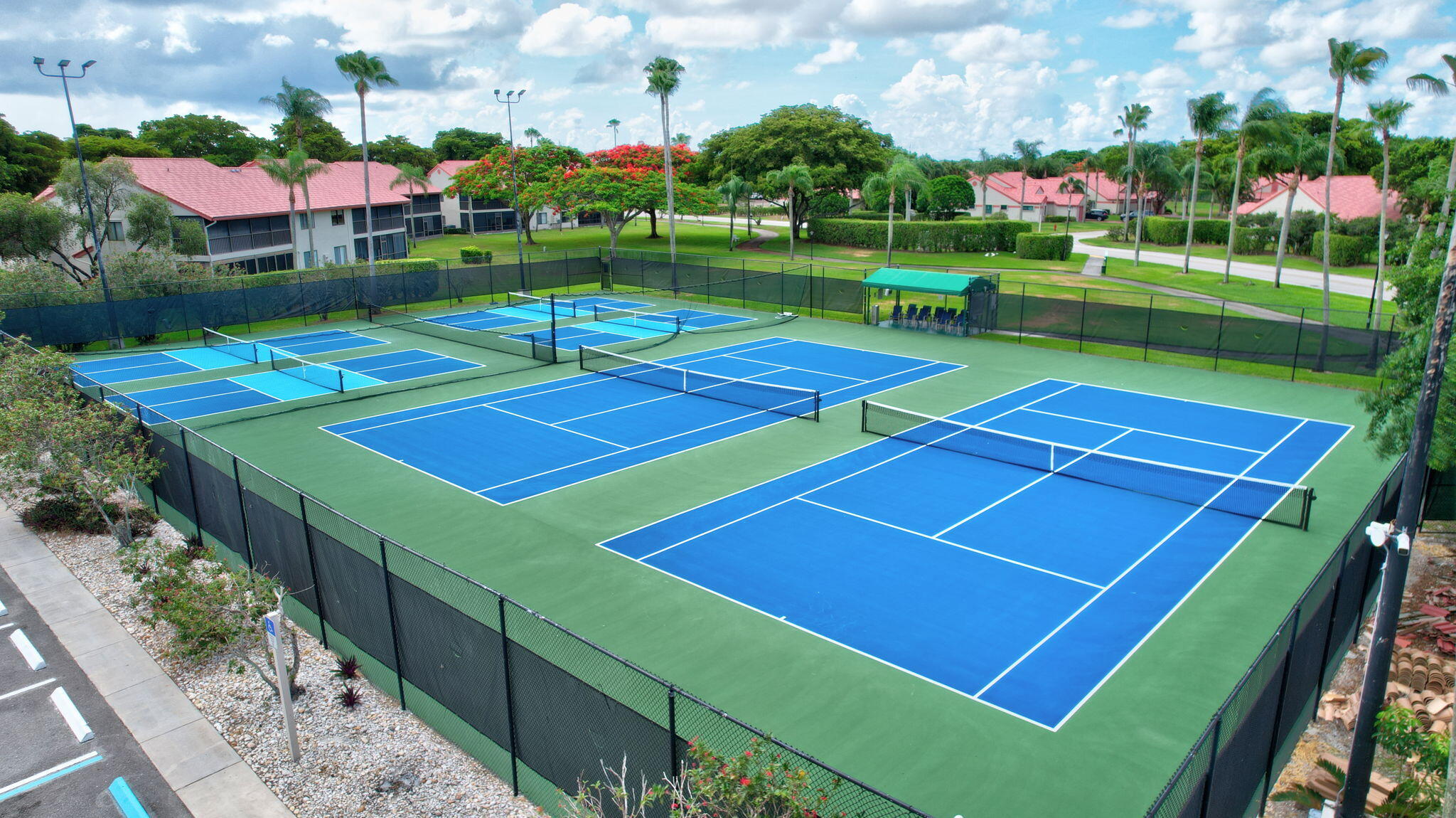 LEXINGTON CLUB VILLAS CONDO - Residential