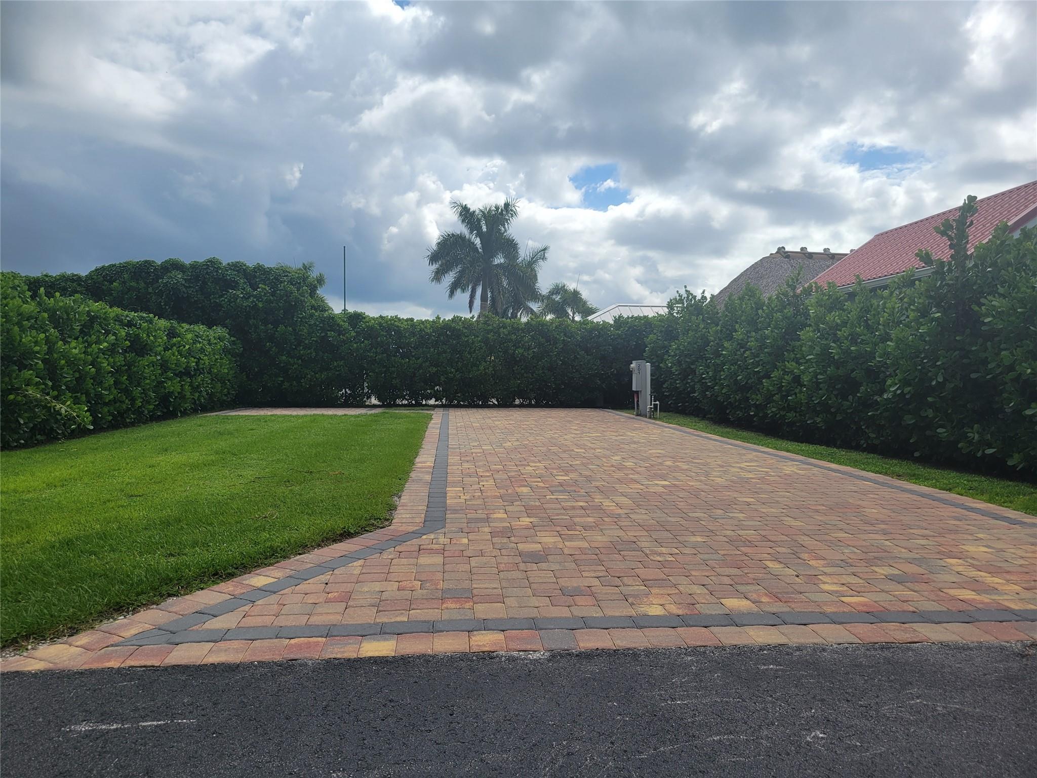 Located at Silver Palms Rv Resort, 1/4 from Lake Okeechobee, best known for bass fishing. Lot includes hands laid brick pavers and is ready for improvements. Add a tiki and casista. Lowest priced lot available, enjoy all that Silver Palms has to offer, clubhouse with daily activities, billiard, card, library and fitness center. Poolside bar and grill, pickle ball and so much more awaits you at this amazing resort. Year round or seasonal. Lot will accommodate Class A & C or 5th wheel.
