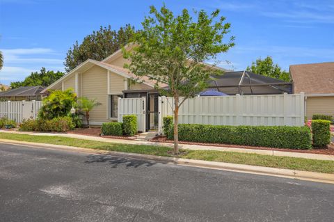 Photo of 802 Summerwinds Lane, Jupiter, FL 33458 (MLS # B26033933)