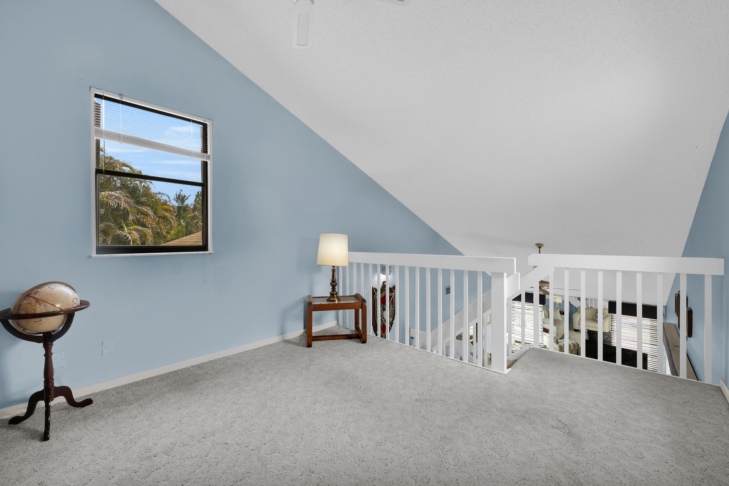 SUMMER WINDS OF JUPITER - Residential
