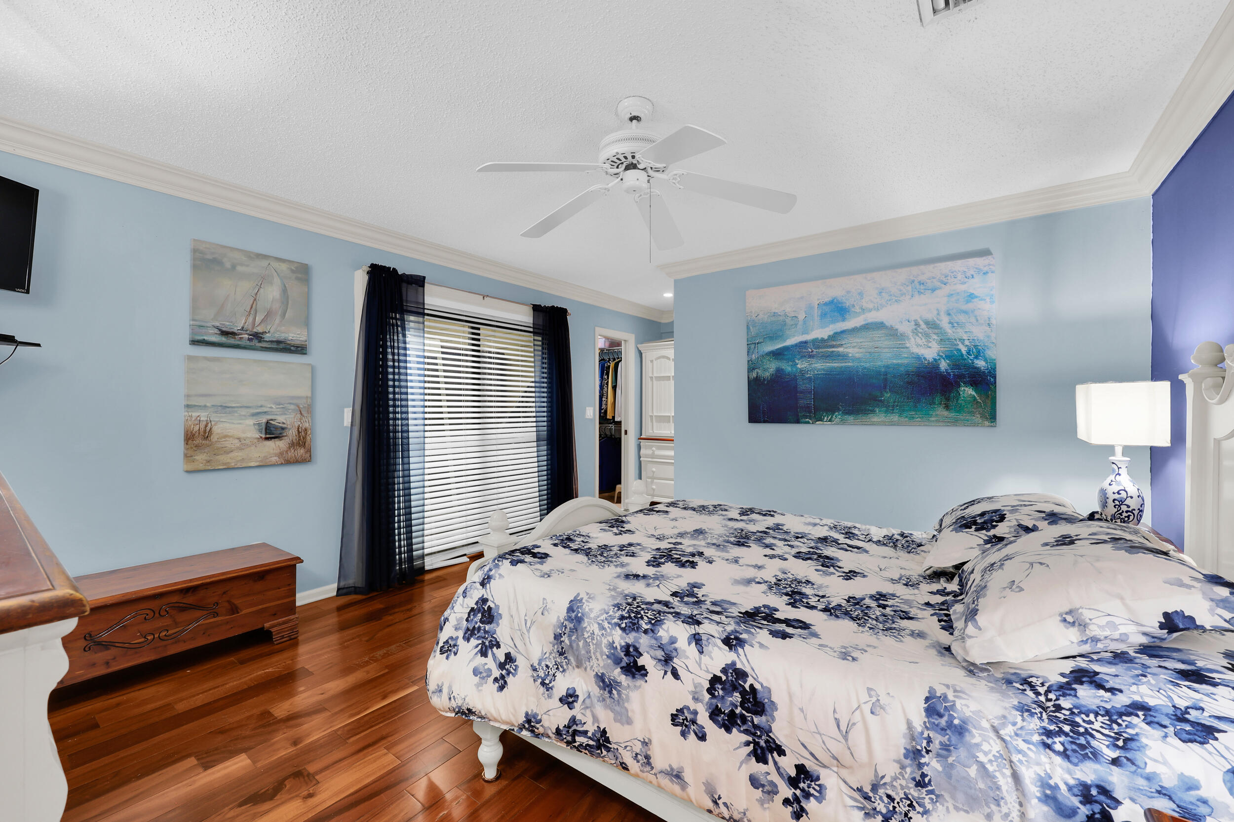 SUMMER WINDS OF JUPITER - Residential