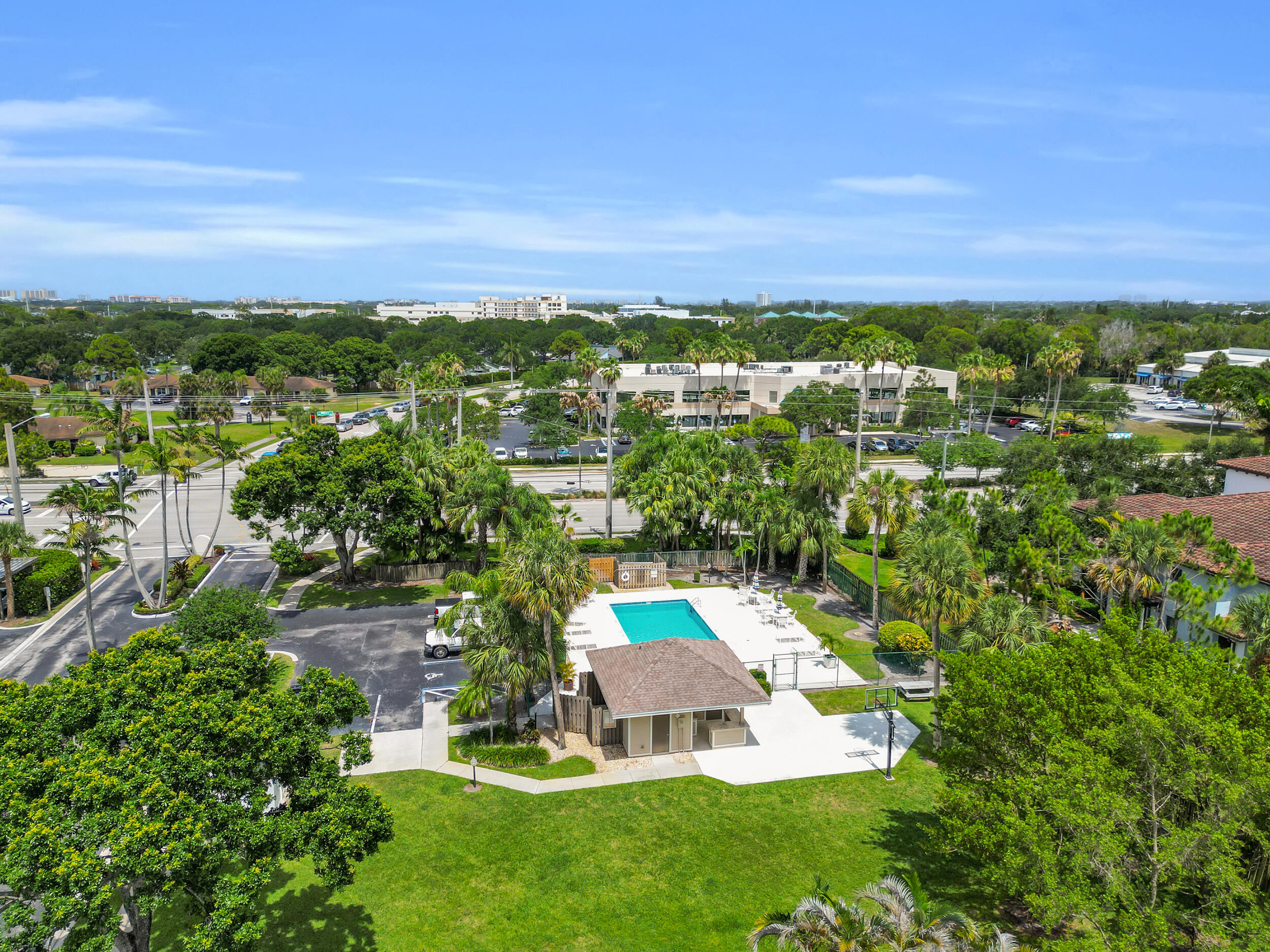 SUMMER WINDS OF JUPITER - Residential