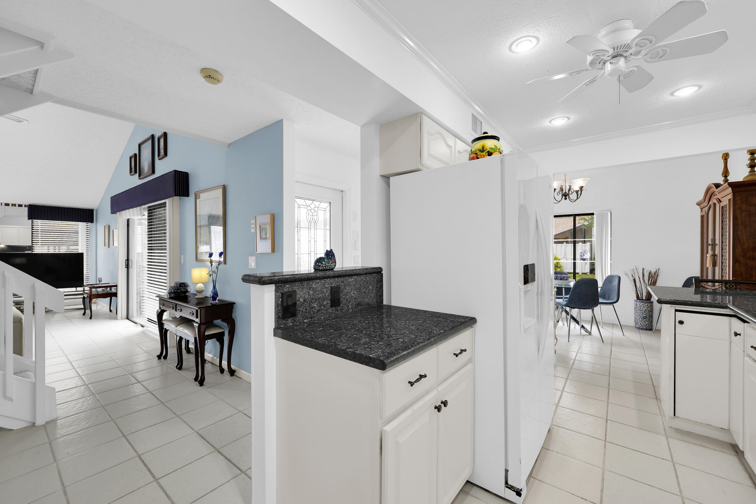 SUMMER WINDS OF JUPITER - Residential