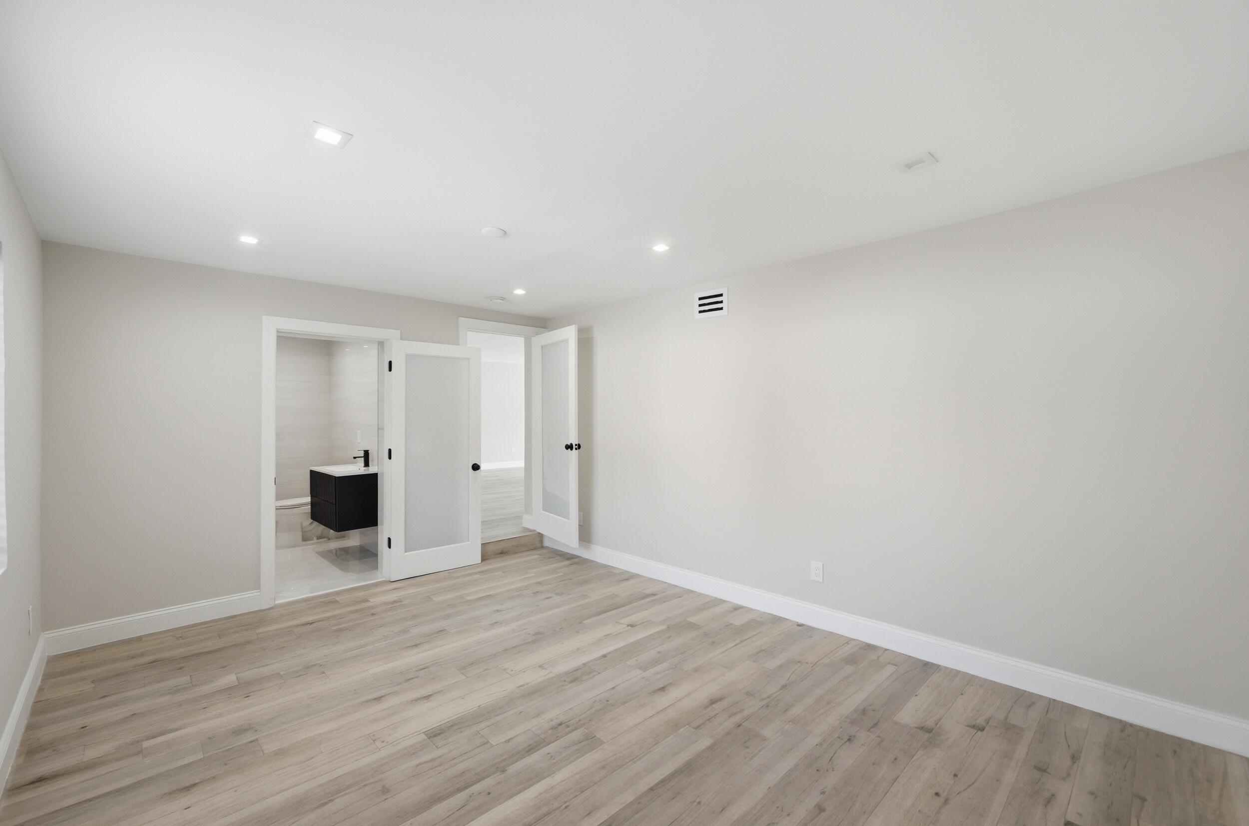 ATHENS ADDN - Residential