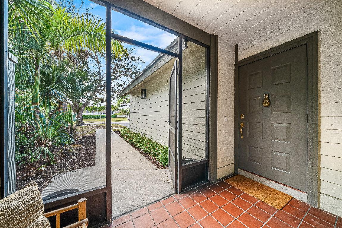 Properties 2566 Bedford Mews Drive