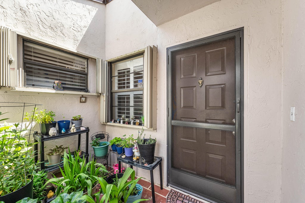 Photo of 6375 KINGS GATE Circle, Delray Beach, FL 33484 (MLS # B26077343)