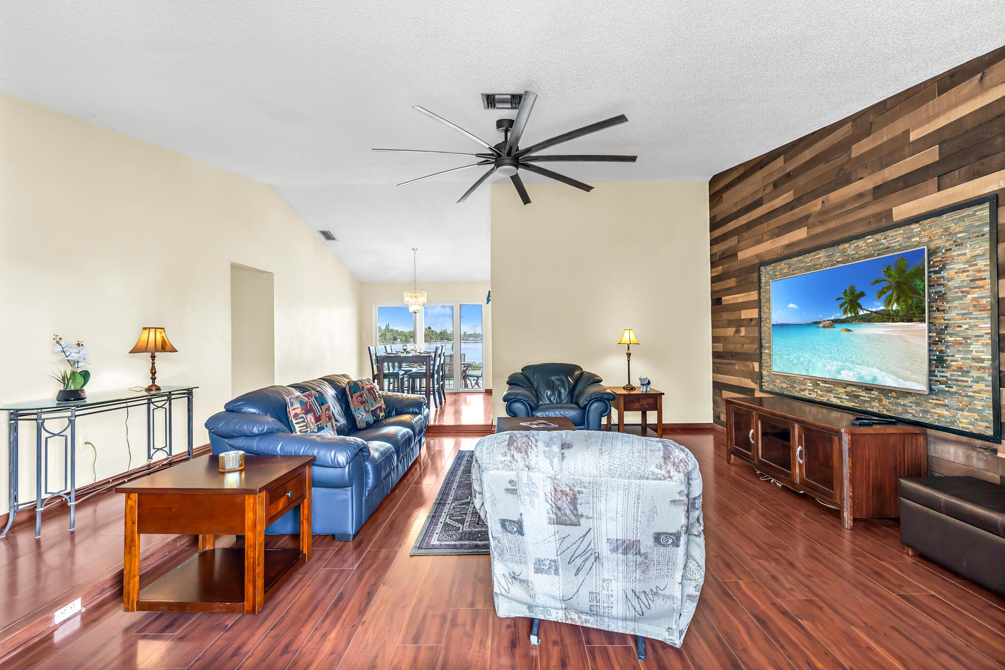 SUNRISE GOLF VILLAGE - Residential