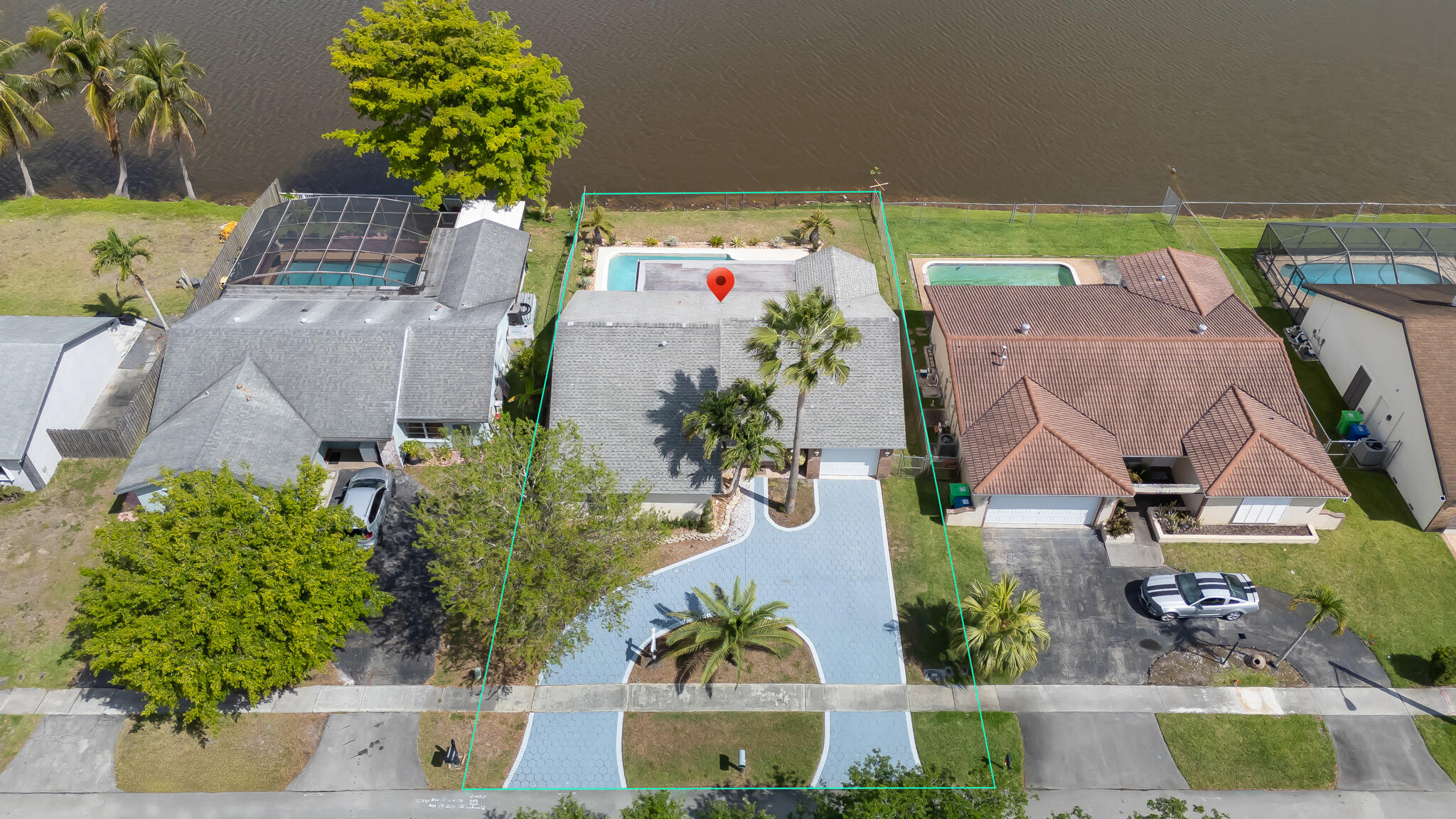 SUNRISE GOLF VILLAGE - Residential