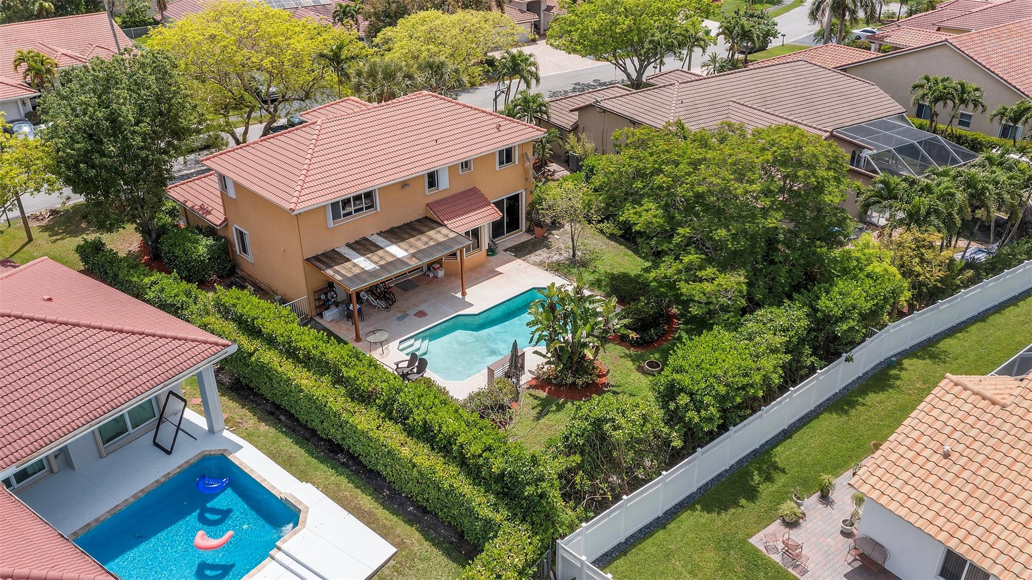 Kensington 146-39 B - Residential