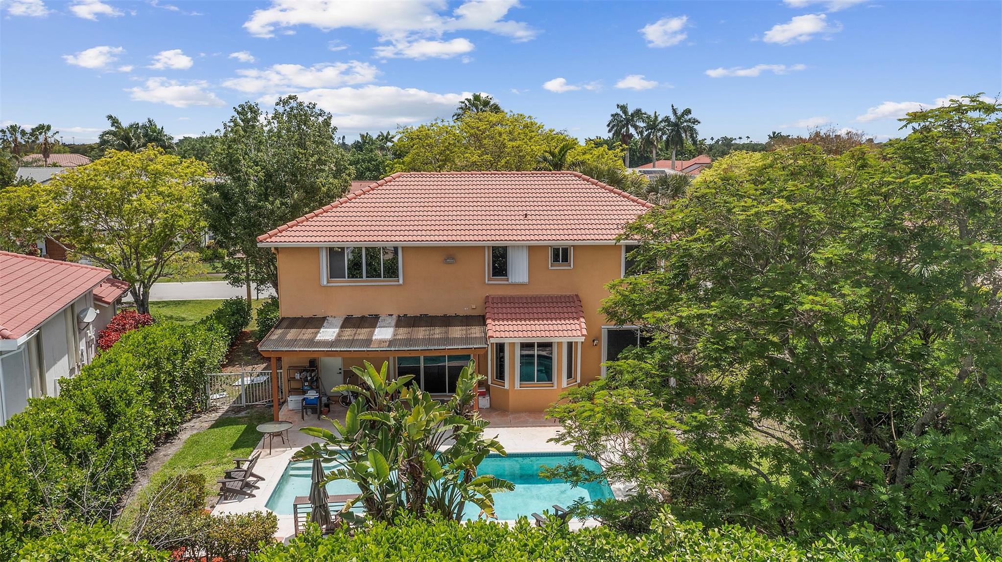 Kensington 146-39 B - Residential