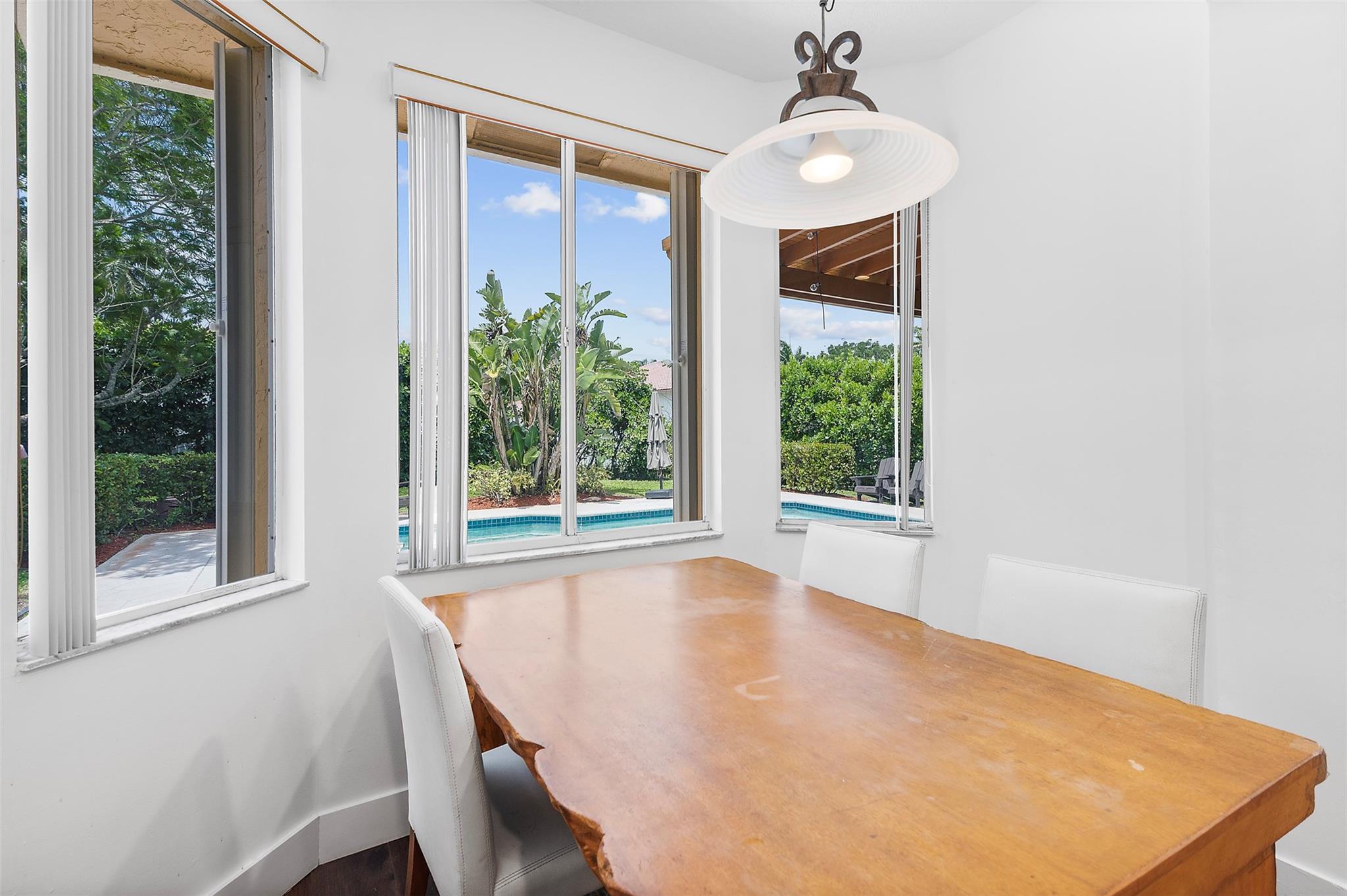 Kensington 146-39 B - Residential