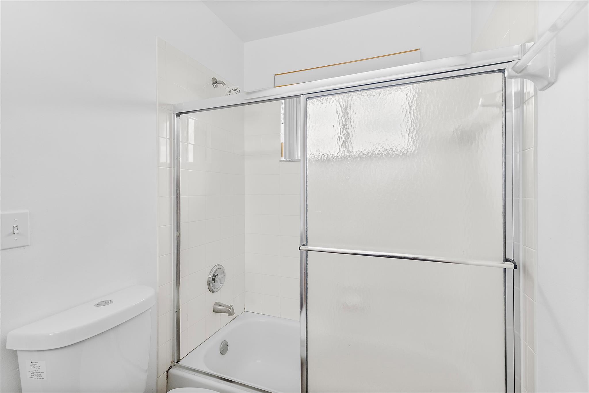 Kensington 146-39 B - Residential