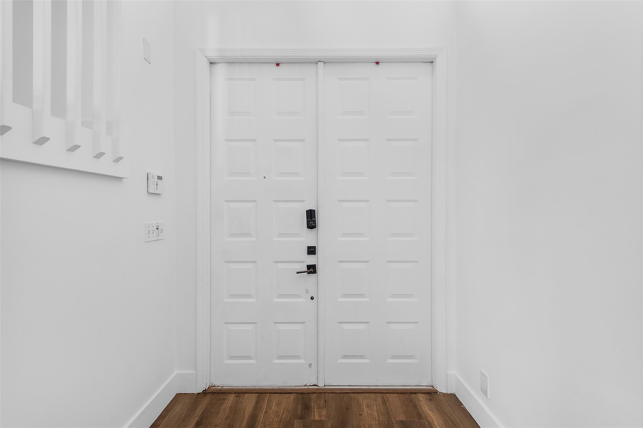 Kensington 146-39 B - Residential